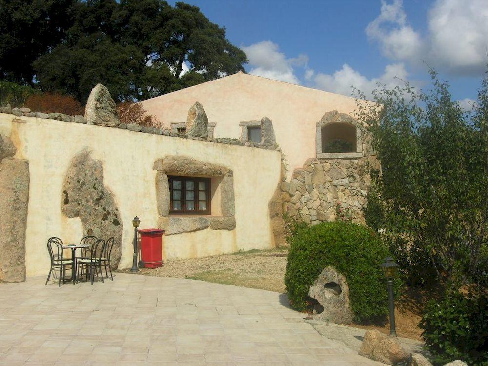 Hotel Ristorante Funtana Abbas Luras